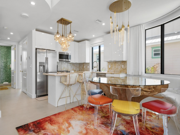 Anna Maria Island Four Bedroom Florida On The Beach!